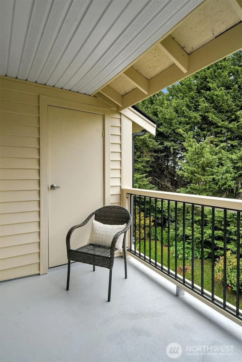 Property photo for 12404 E Gibson Road #b-304, Everett photo 14