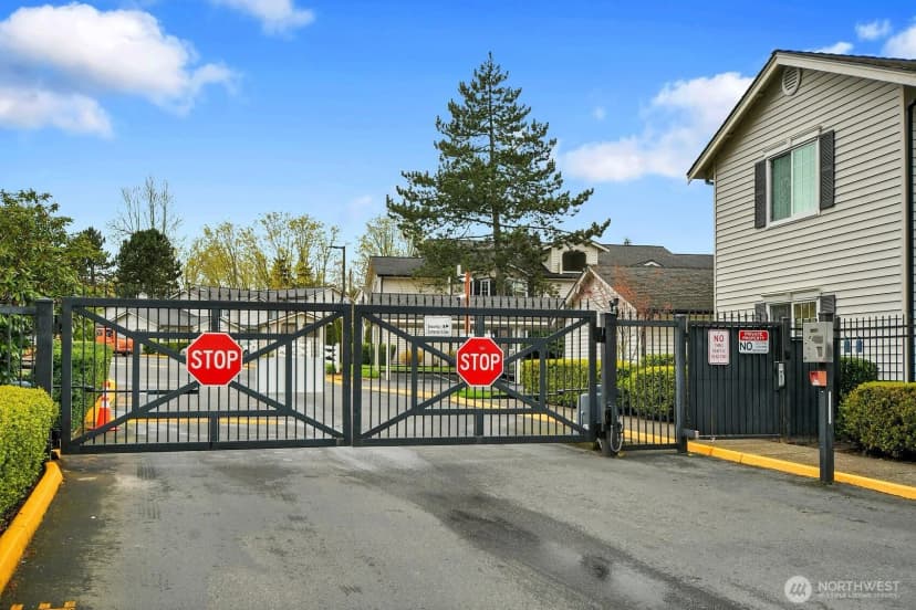 Property photo for 12404 E Gibson Road #b-304, Everett photo 26