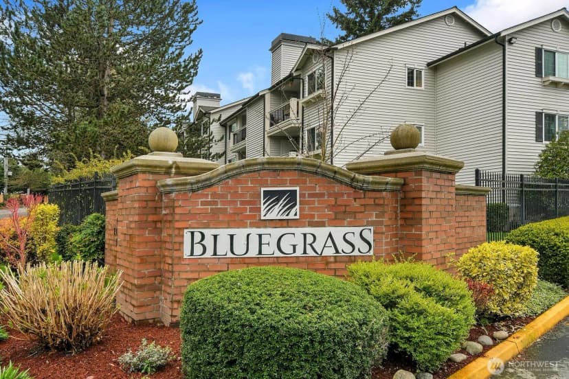 Property photo for 12404 E Gibson Road #b-304, Everett photo 2