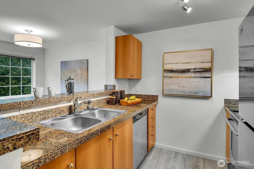 Property photo for 12404 E Gibson Road #b-304, Everett photo 11