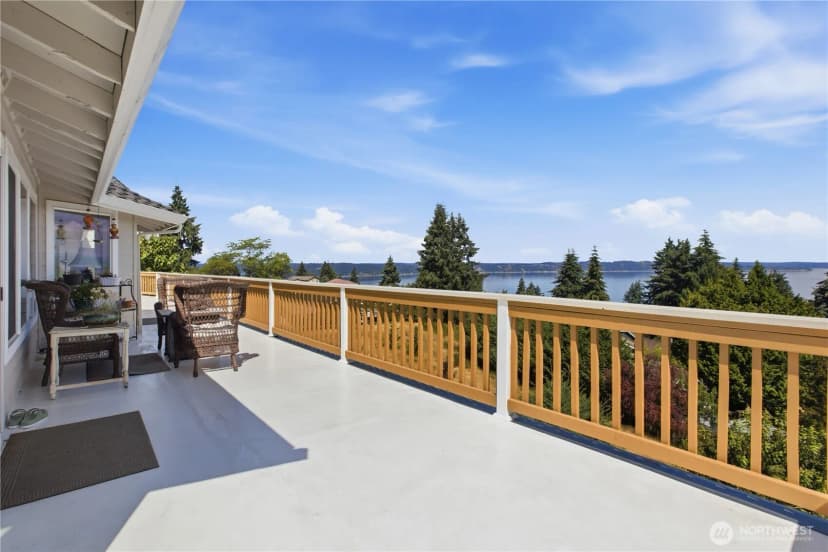 Property photo for 6203 Watchtower Road Ne, Tacoma photo 14