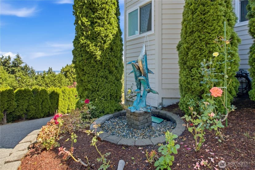 Property photo for 6203 Watchtower Road Ne, Tacoma photo 3