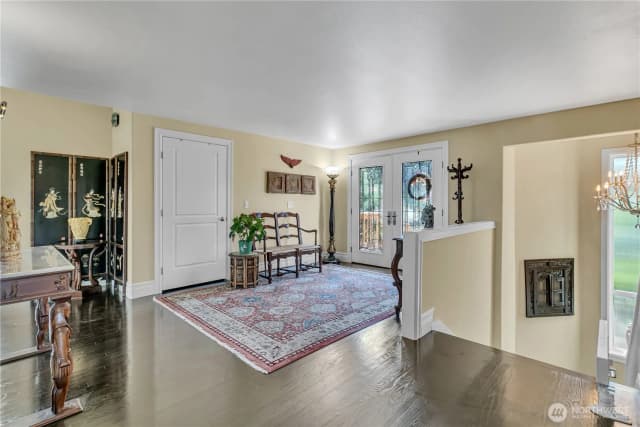 Property photo for 6203 Watchtower Road Ne, Tacoma photo 3