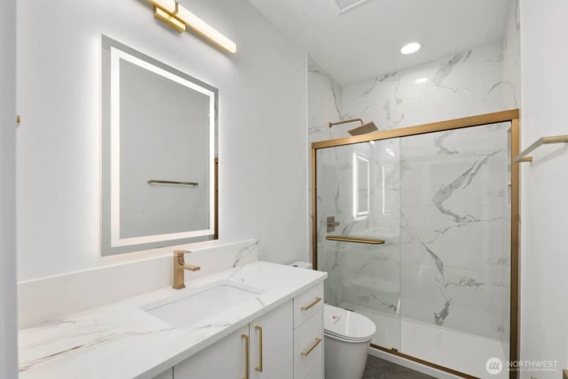 Property photo for 16219 Simonds Road Ne, Kenmore photo 15