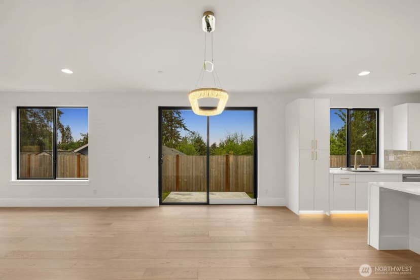 Property photo for 16219 Simonds Road Ne, Kenmore photo 20