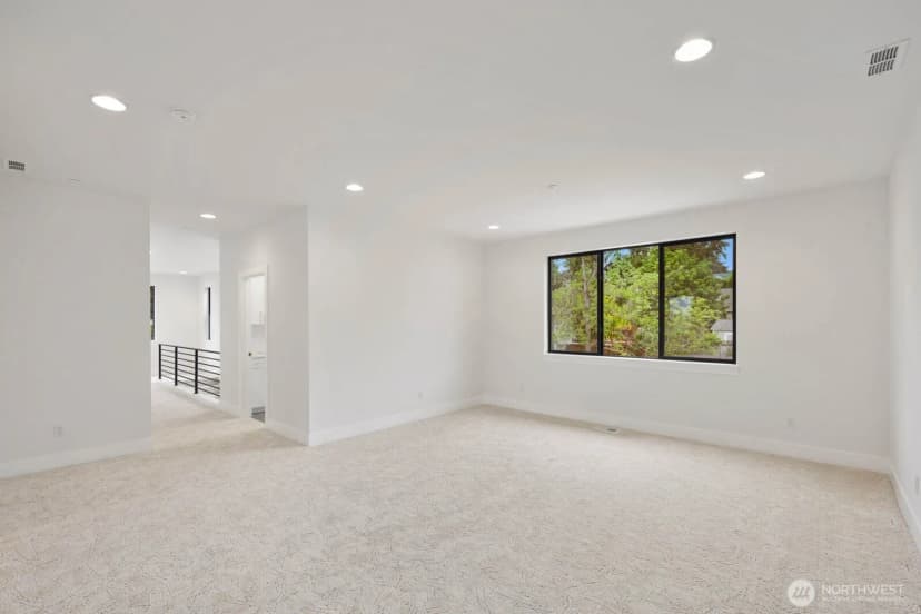 Property photo for 16219 Simonds Road Ne, Kenmore photo 29