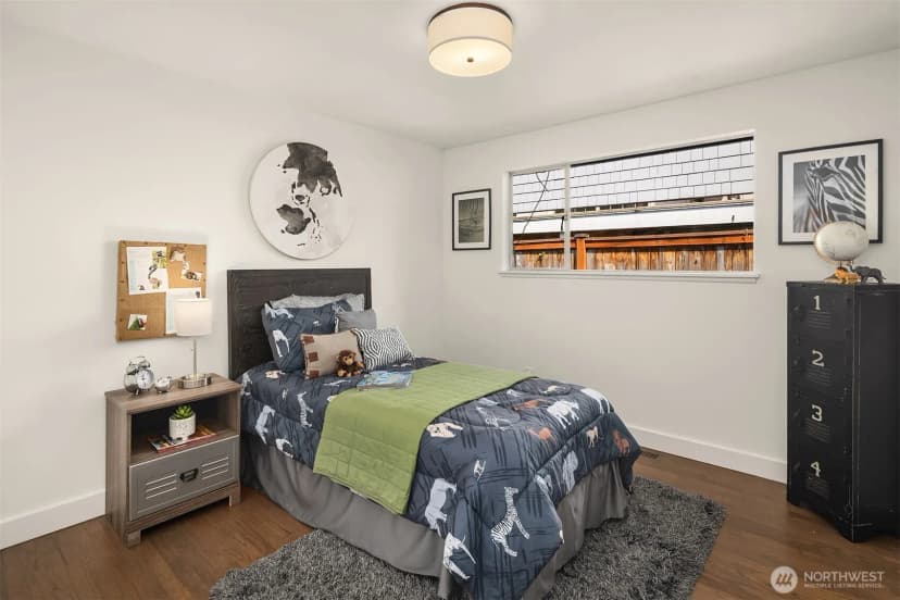 Property photo for 11215 Champagne Point Road Ne, Kirkland photo 28