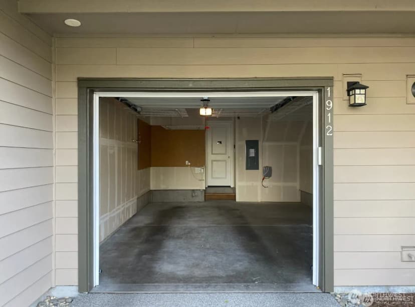 Property photo for 1912 113th Place Se, Everett photo 30