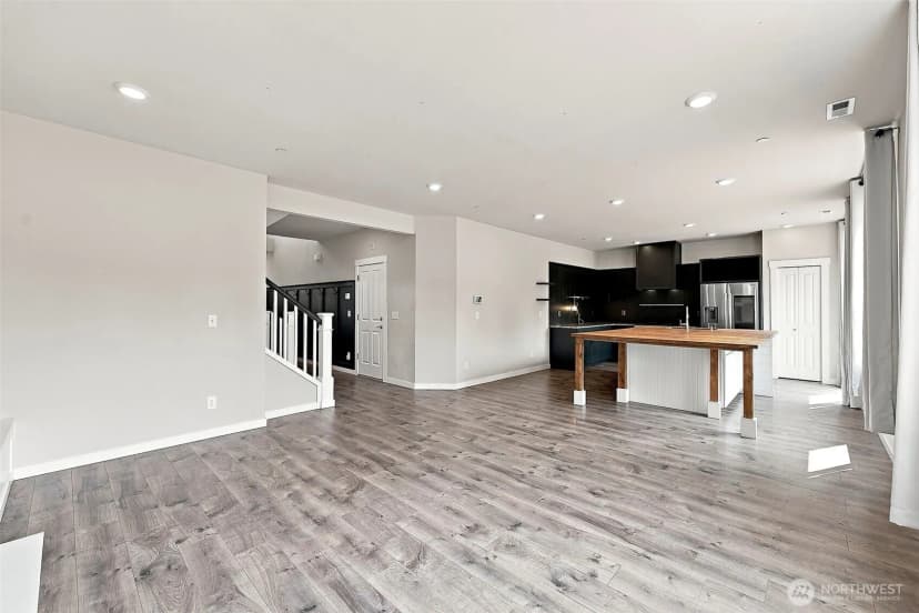 Property photo for 7701 208th Avenue E, Bonney Lake photo 9