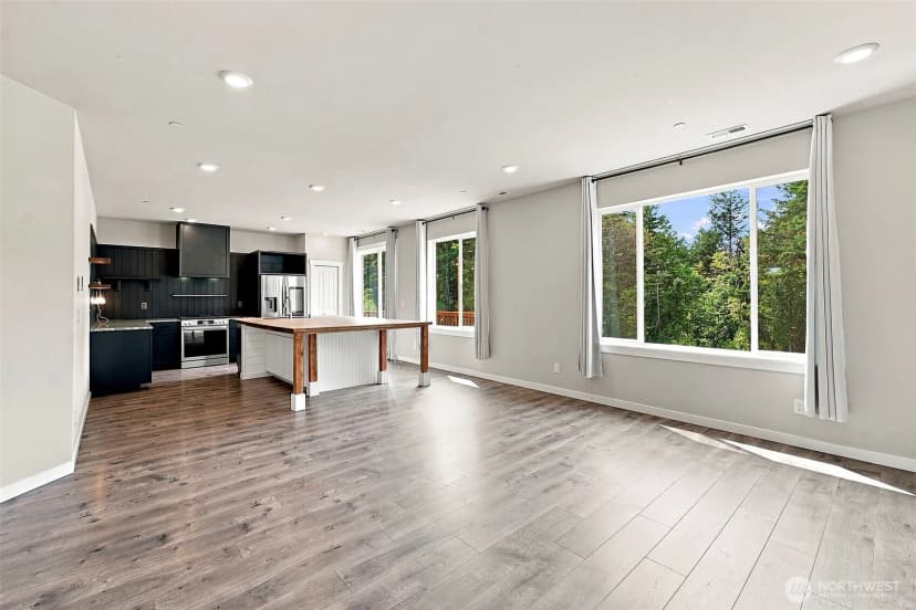 Property photo for 7701 208th Avenue E, Bonney Lake photo 8