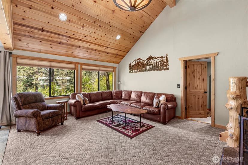 Property photo for 9864 East Leavenworth Road, Leavenworth photo 8