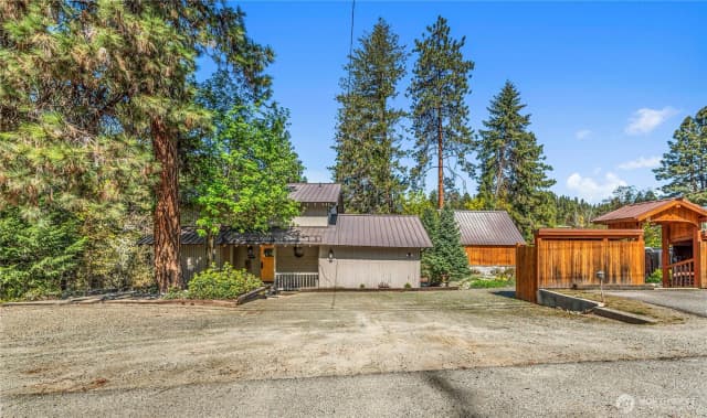 Property photo for 9864 East Leavenworth Road, Leavenworth photo 3