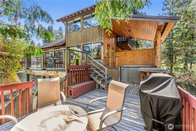 Property photo for 9864 East Leavenworth Road, Leavenworth
