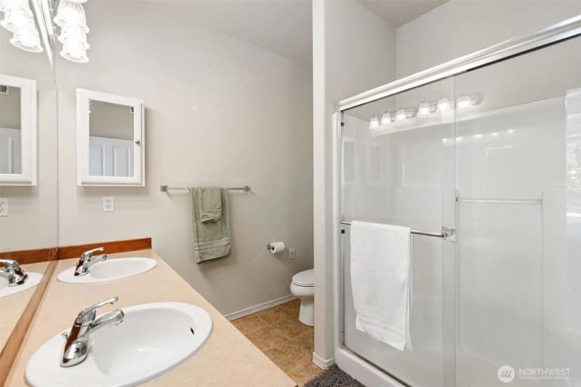 Property photo for 14915 38th Drive Se #x1165, Bothell photo 16