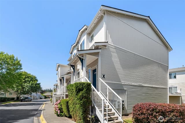 Property photo for 14915 38th Drive Se #x1165, Bothell photo 2