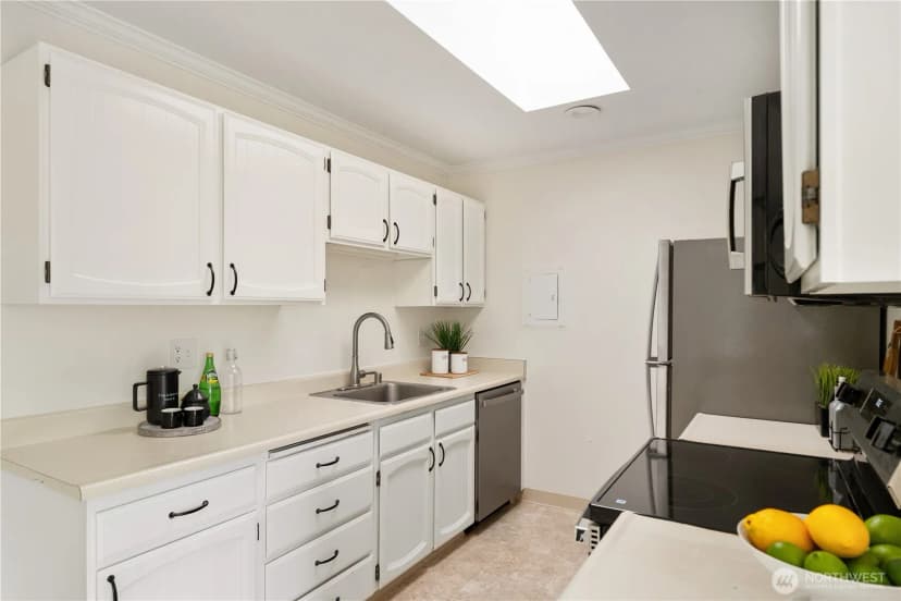 Property photo for 2500 81st Avenue Se #351, Mercer Island photo 13