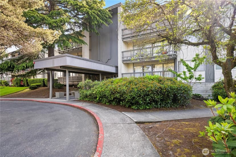Property photo for 2500 81st Avenue Se #351, Mercer Island photo 24