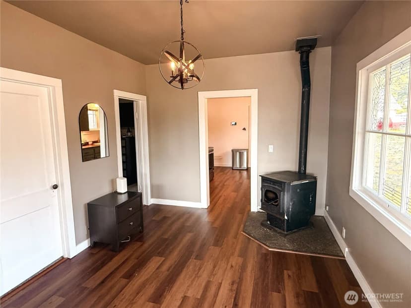 Property photo for 218 Ave. Washington N, Eatonville photo 8