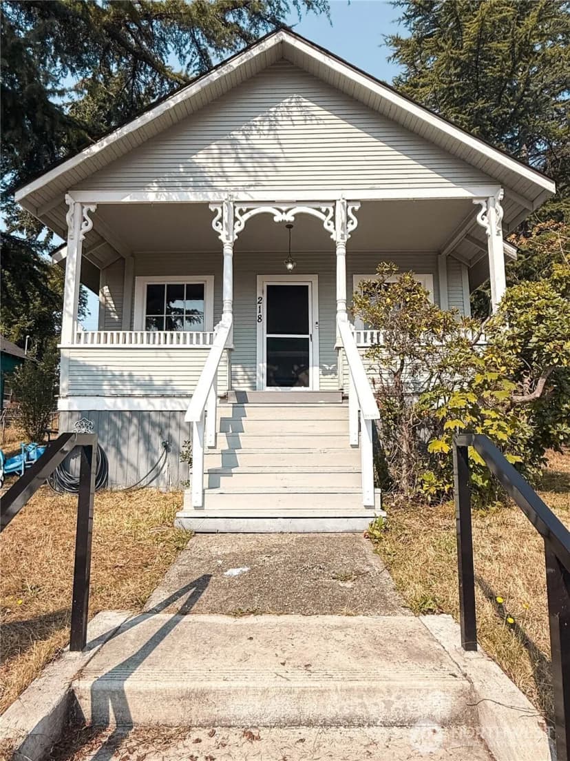 Property photo for 218 Ave. Washington N, Eatonville