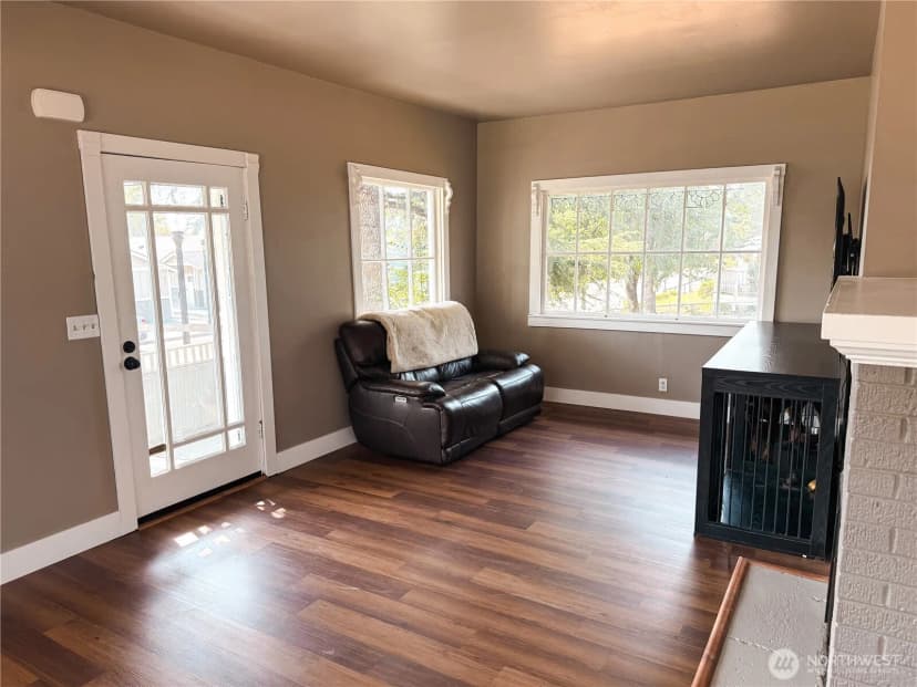 Property photo for 218 Ave. Washington N, Eatonville photo 11