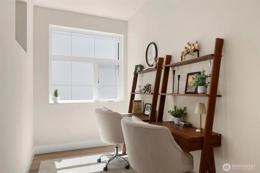 Property photo for 910 15th Avenue #b, Seattle photo 12