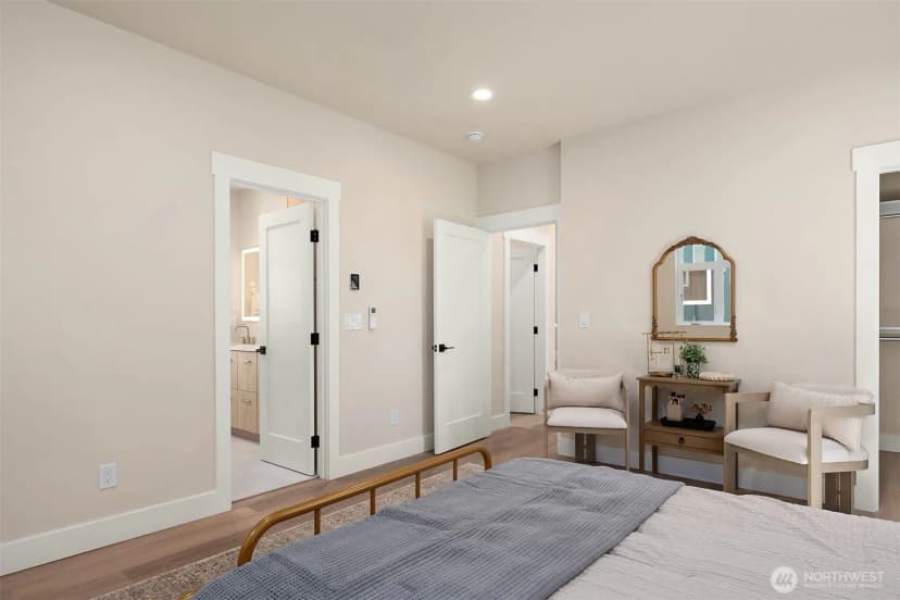 Property photo for 910 15th Avenue #b, Seattle photo 15