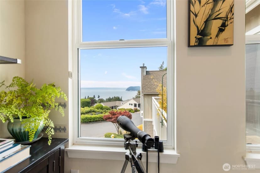 Property photo for 10919 E Villa Monte Drive, Mukilteo photo 11