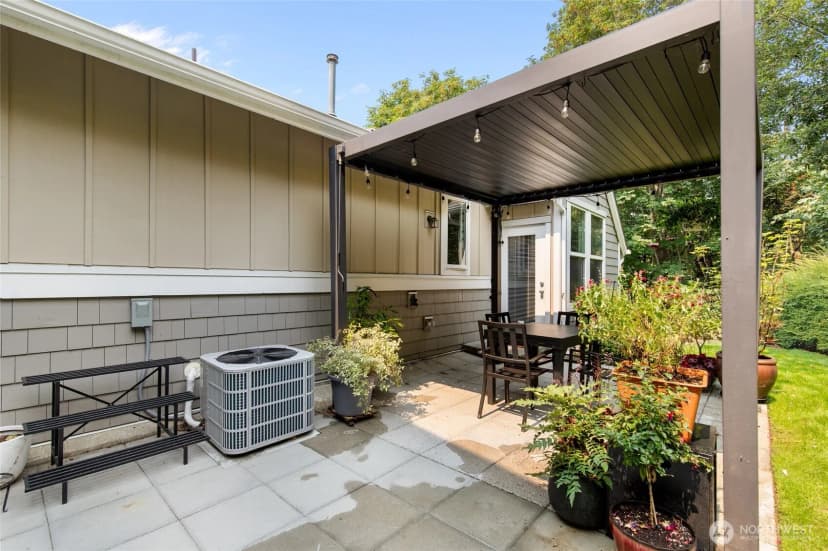 Property photo for 10919 E Villa Monte Drive, Mukilteo photo 32