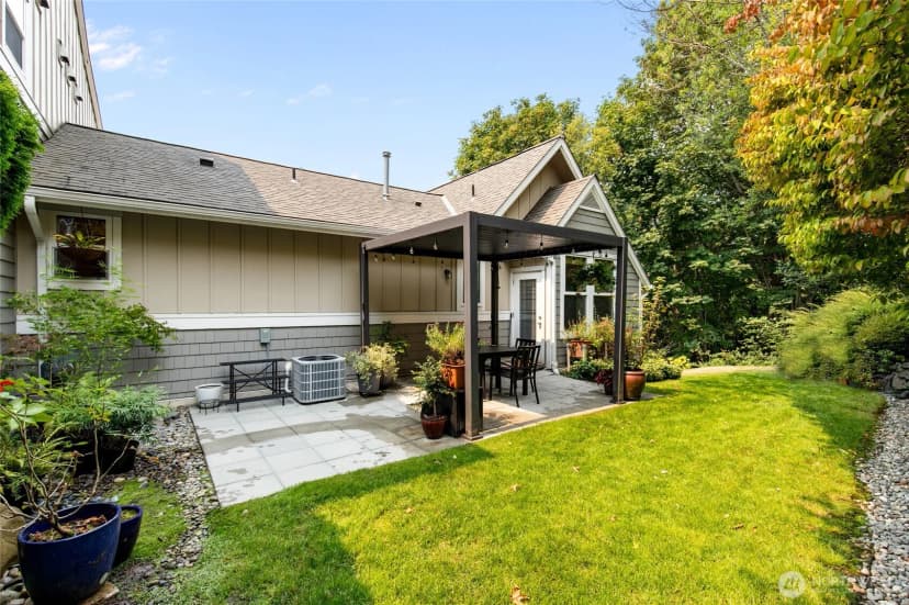 Property photo for 10919 E Villa Monte Drive, Mukilteo photo 31