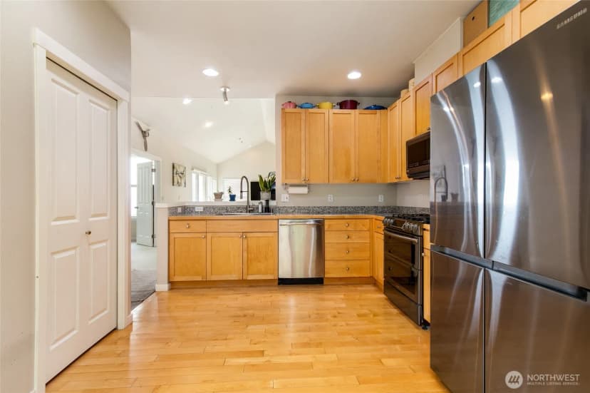 Property photo for 10919 E Villa Monte Drive, Mukilteo photo 19