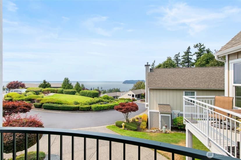 Property photo for 10919 E Villa Monte Drive, Mukilteo photo 7