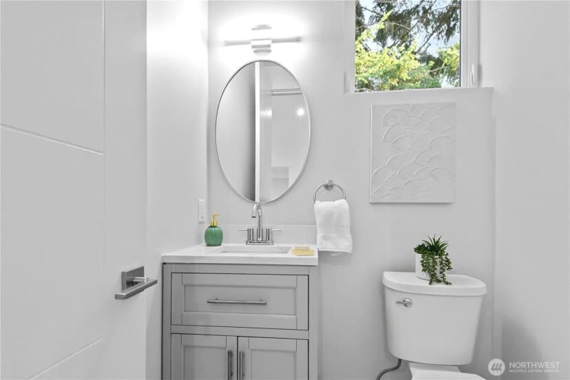 Property photo for 12749 37th Avenue Ne, Seattle photo 10