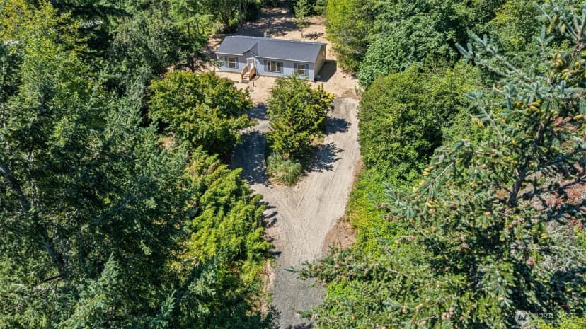 Property photo for 1615 Lake Drive Sw, Lakebay photo 18