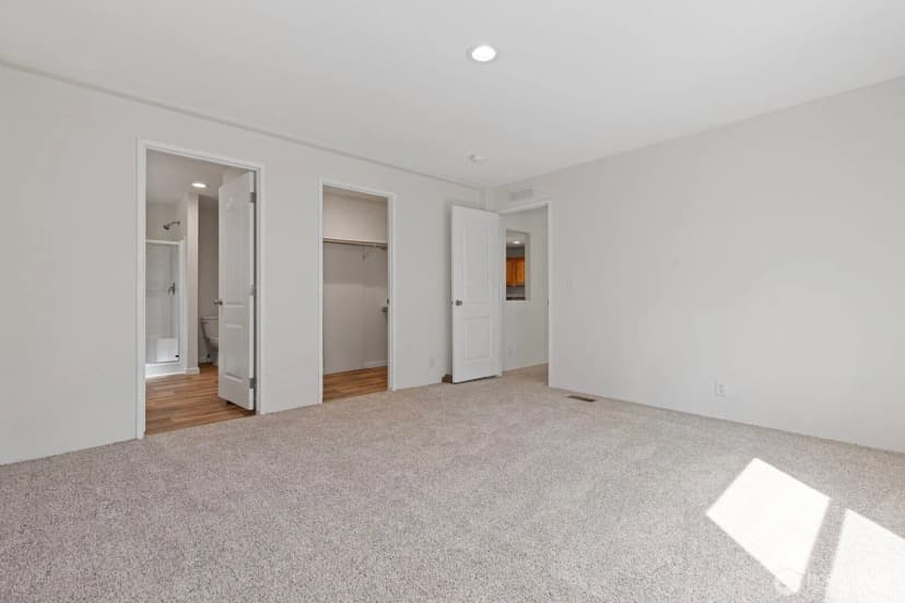 Property photo for 1615 Lake Drive Sw, Lakebay photo 8