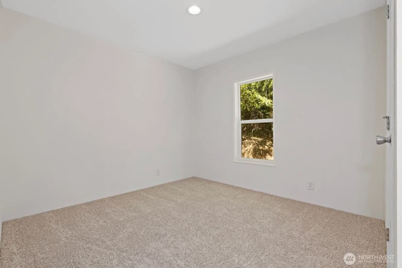 Property photo for 1615 Lake Drive Sw, Lakebay photo 13