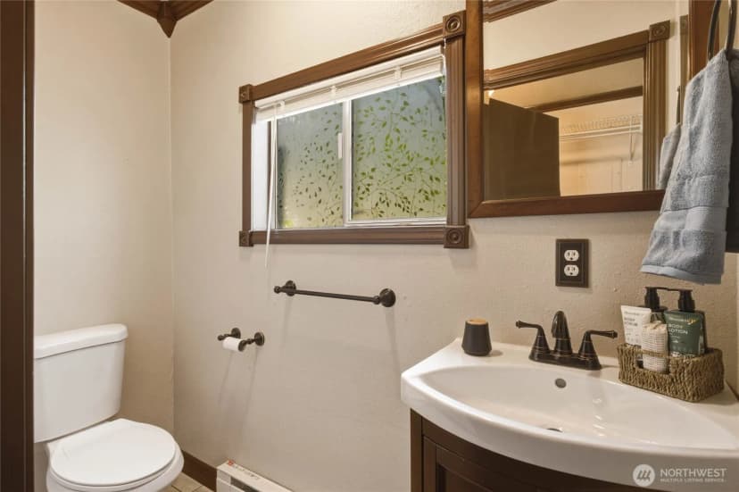 Property photo for 225 W Highland Avenue, Chelan photo 12