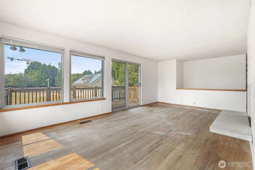 Property photo for 21443 13th Avenue S, Des Moines photo 10