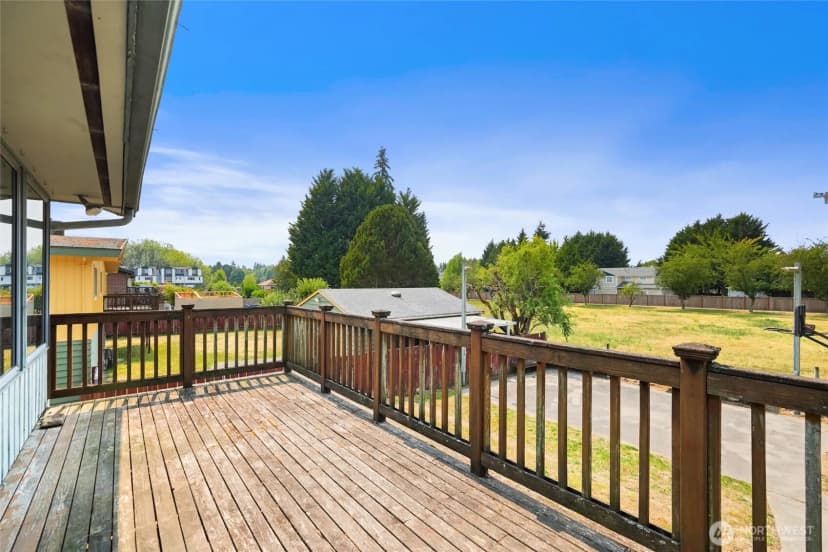 Property photo for 21443 13th Avenue S, Des Moines photo 30