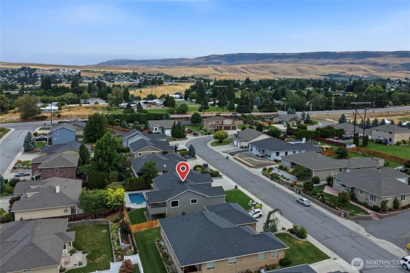 Property photo for 76 S Meadowbrook Lane, East Wenatchee photo 29