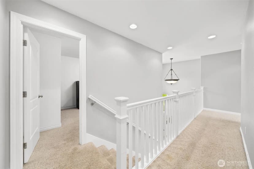 Property photo for 317 66th Avenue Ne, Tacoma photo 12