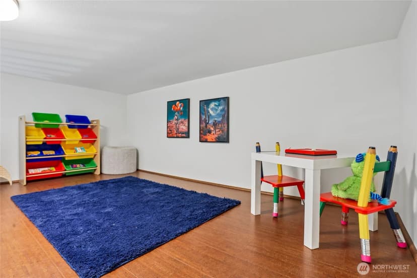 Property photo for 1018 Ne 103rd Street, Seattle photo 19