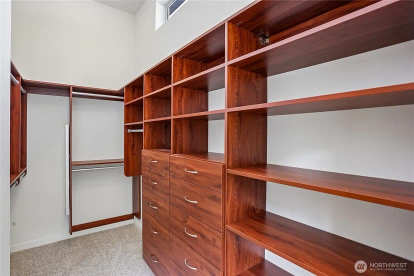 Property photo for 1018 Ne 103rd Street, Seattle photo 23