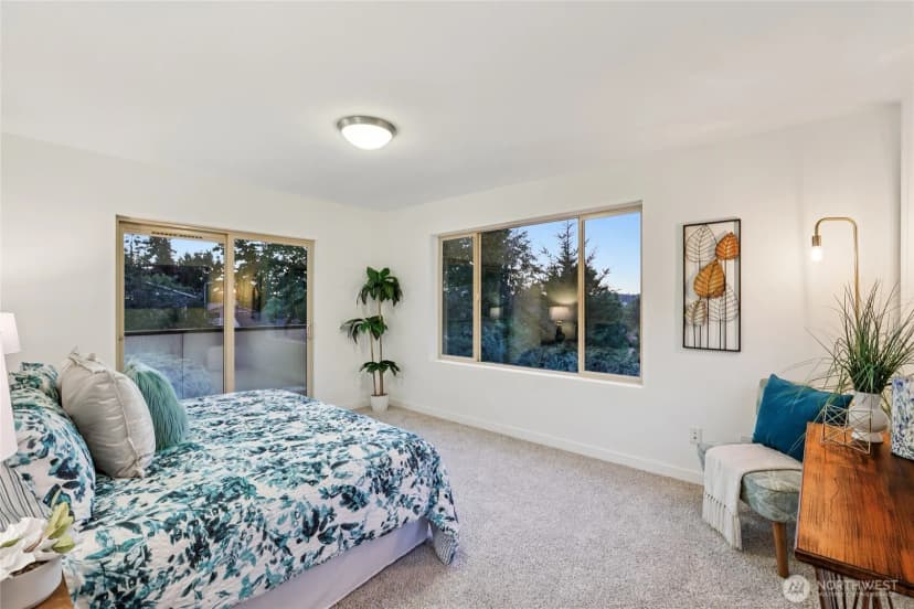 Property photo for 1018 Ne 103rd Street, Seattle photo 22