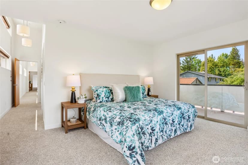 Property photo for 1018 Ne 103rd Street, Seattle photo 21