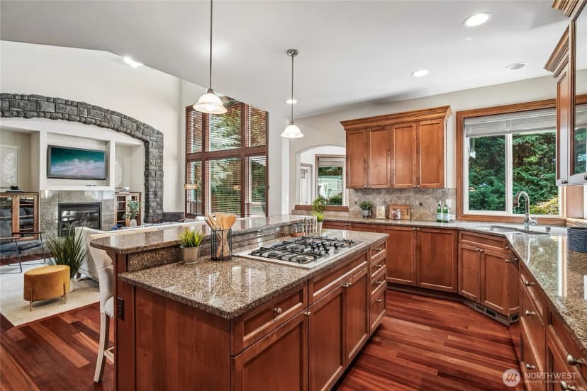 Property photo for 1408 180th Avenue E, Lake Tapps photo 11