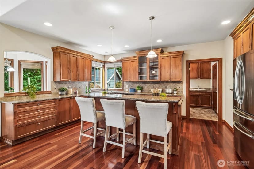 Property photo for 1408 180th Avenue E, Lake Tapps photo 9