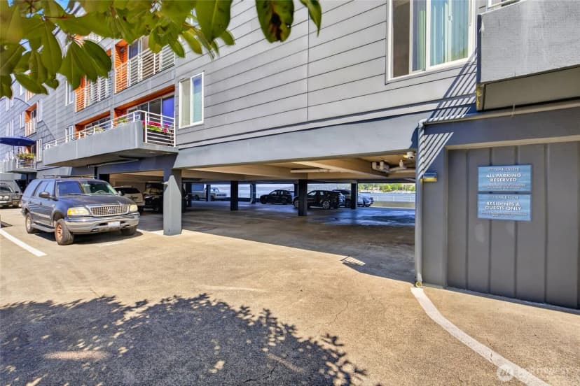 Property photo for 733 S Lake St #209, Kirkland photo 27