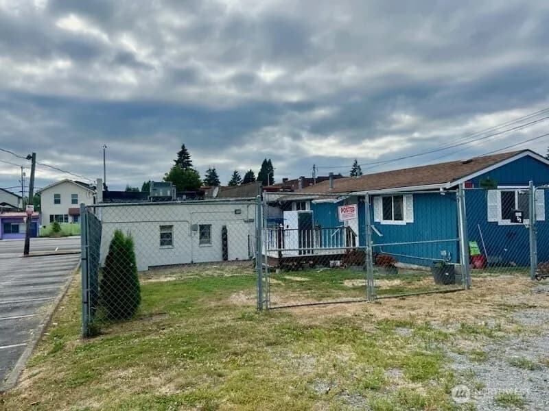 Property photo for 1915 1917 Broadway Avenue, Everett photo 14