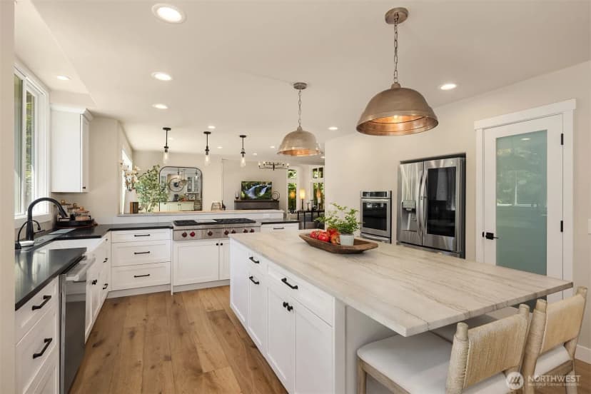 Property photo for 23013 Se 41st Place, Sammamish photo 15