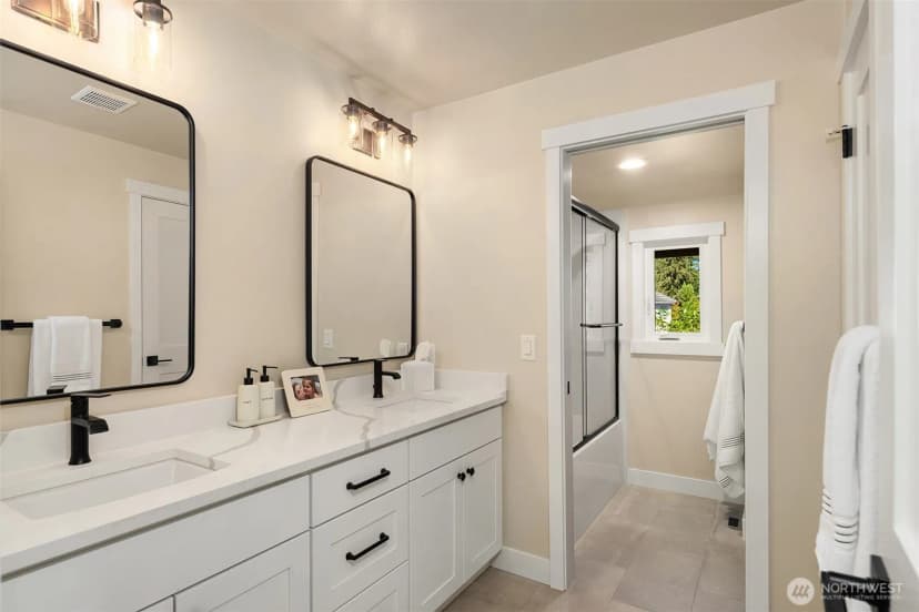 Property photo for 23013 Se 41st Place, Sammamish photo 26